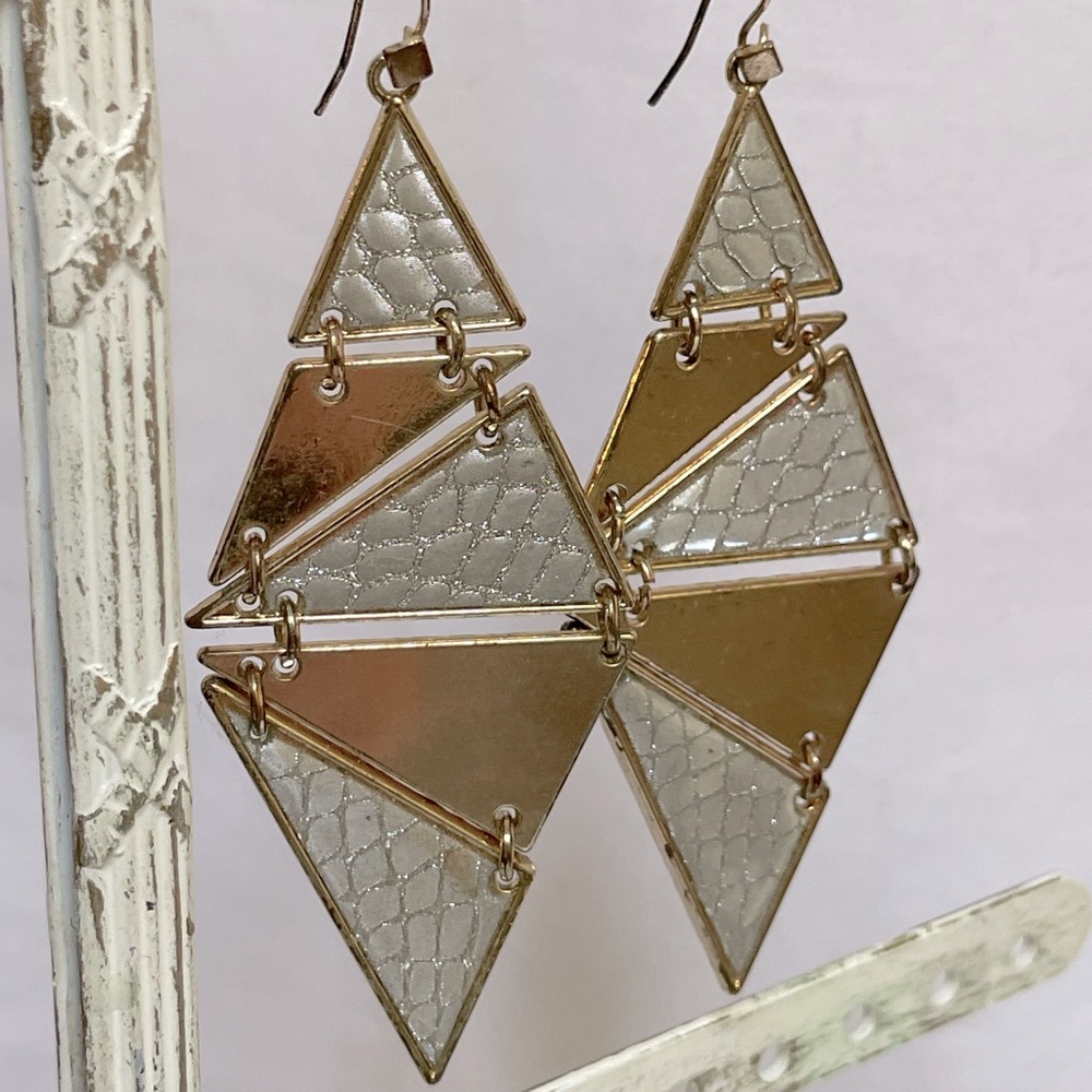 Extra sparkly statement earrings